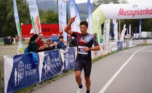 Nie pozostawili złudzeń! W tym roku Bieg Górski na 11 km należał do nich [WIDEO] - 38